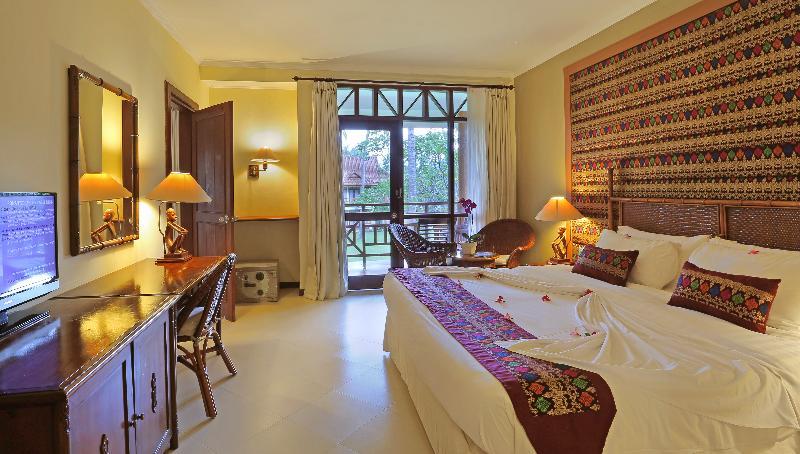 Lombok 4*